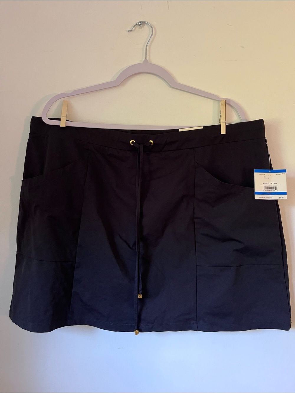 Anne Klein Black Pull-On Skort with Front Pockets